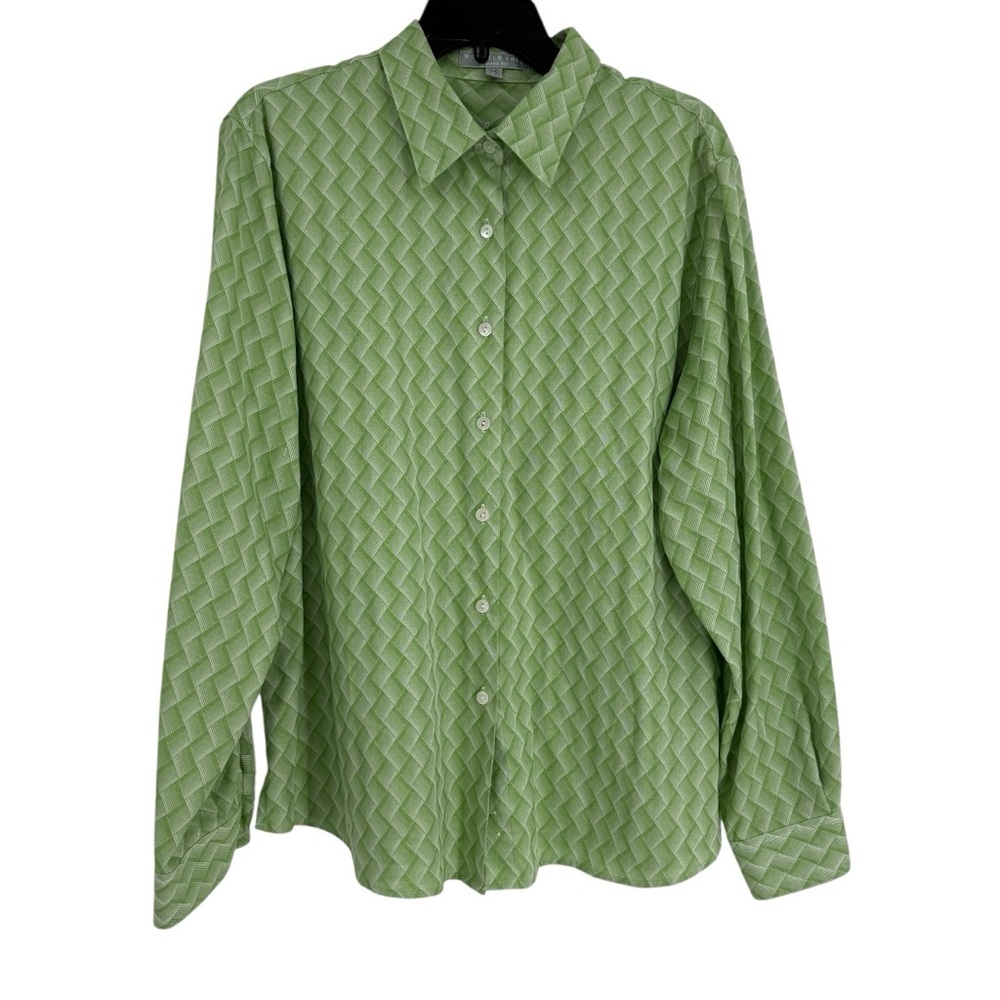 Foxcroft Button Up Shirt Womens Size 18 Green Geo Print Collared Long Sleeves